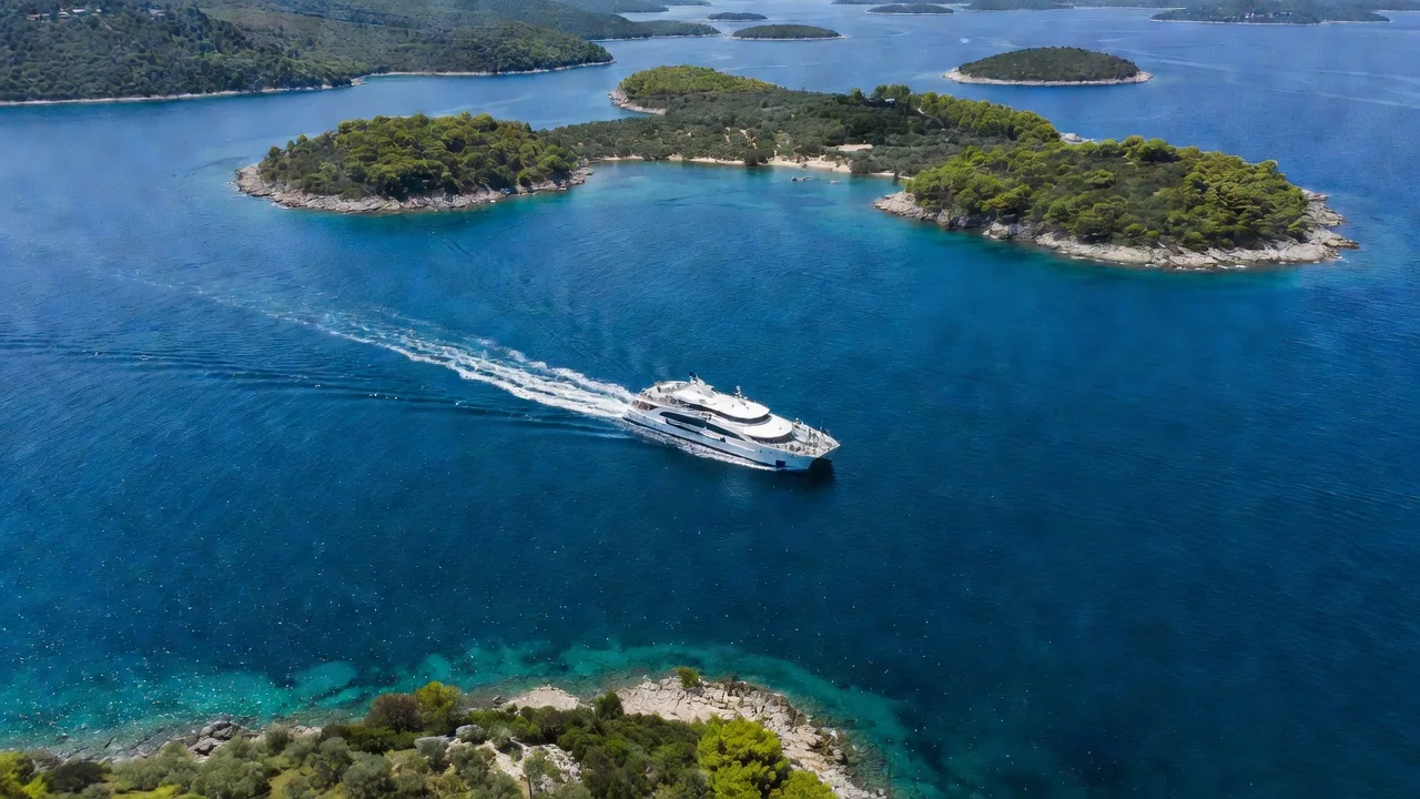Island hopping po Jadranu: trajekti, rute i cijene 2026